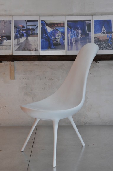 https://www.davidlingarchitect.com/files/gimgs/th-55_davidlingarchitect_davidling_casper_chair_02.jpg